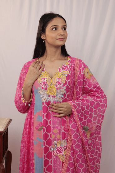 Pink beadwork special muslin suit