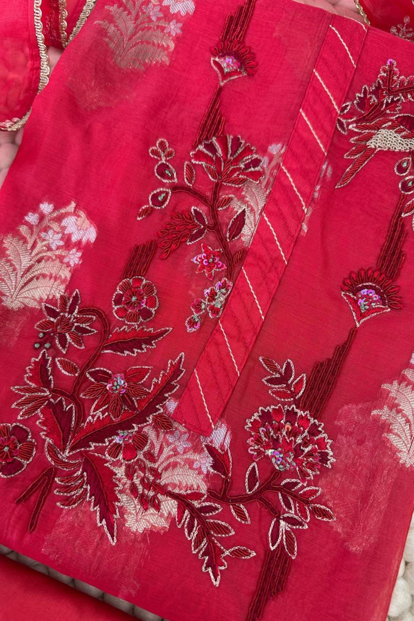 70 gm Chanderi Zardozi Hand Embroidered Red Unstitched Suit Set