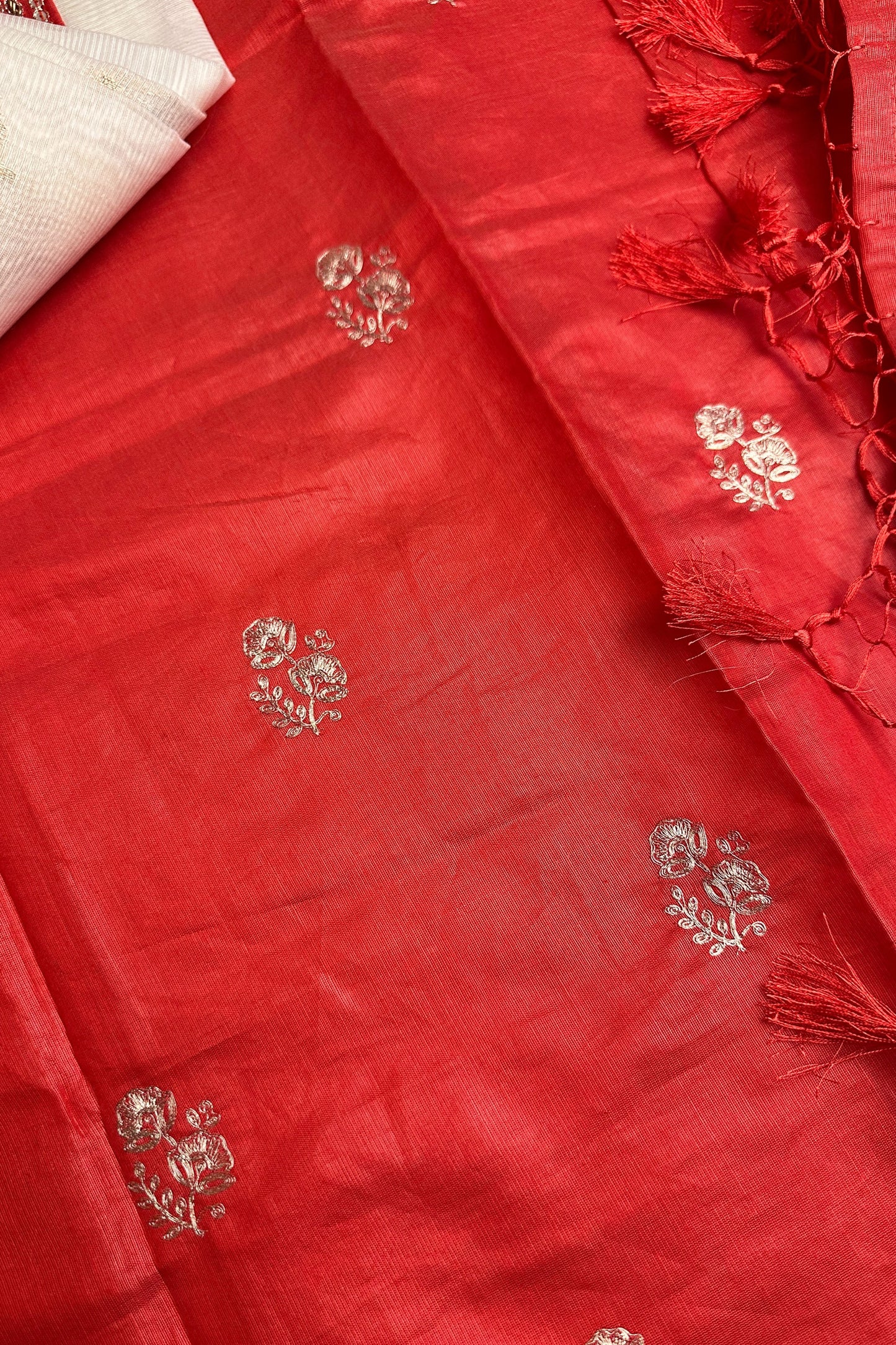 Banarasi Weaved Zardozi Embroidered Unstitched Suit Set With Contrast Dupatta