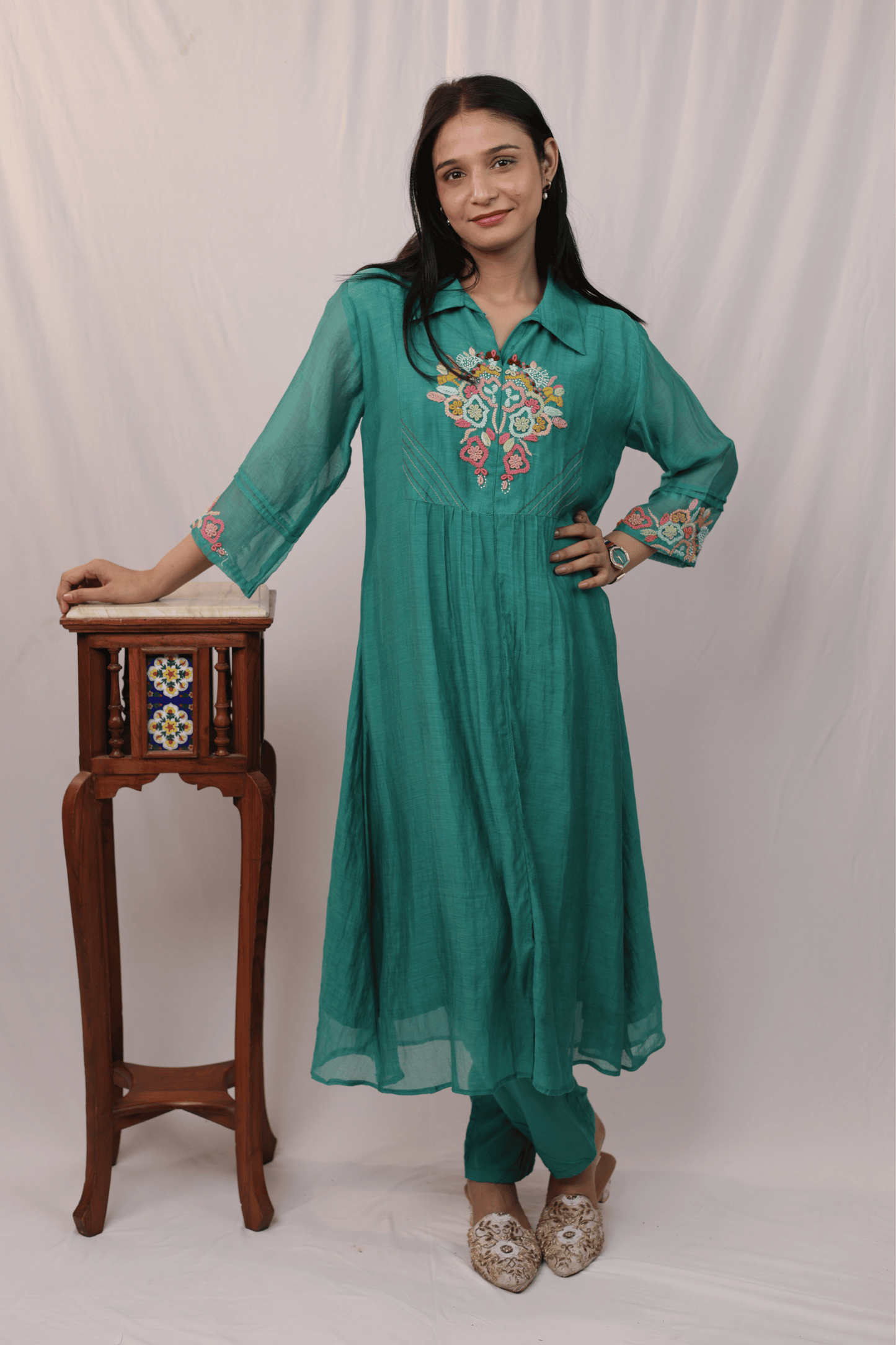 French knot multicolour embroidered mulchanderi Co-ord set