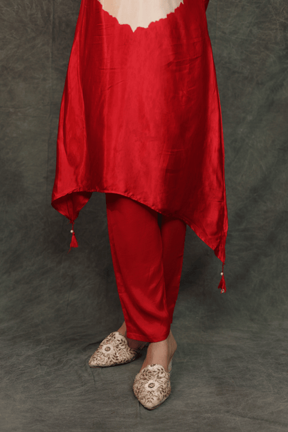 Gajji silk bandhni style designer Co-ord set (with neck accessories).