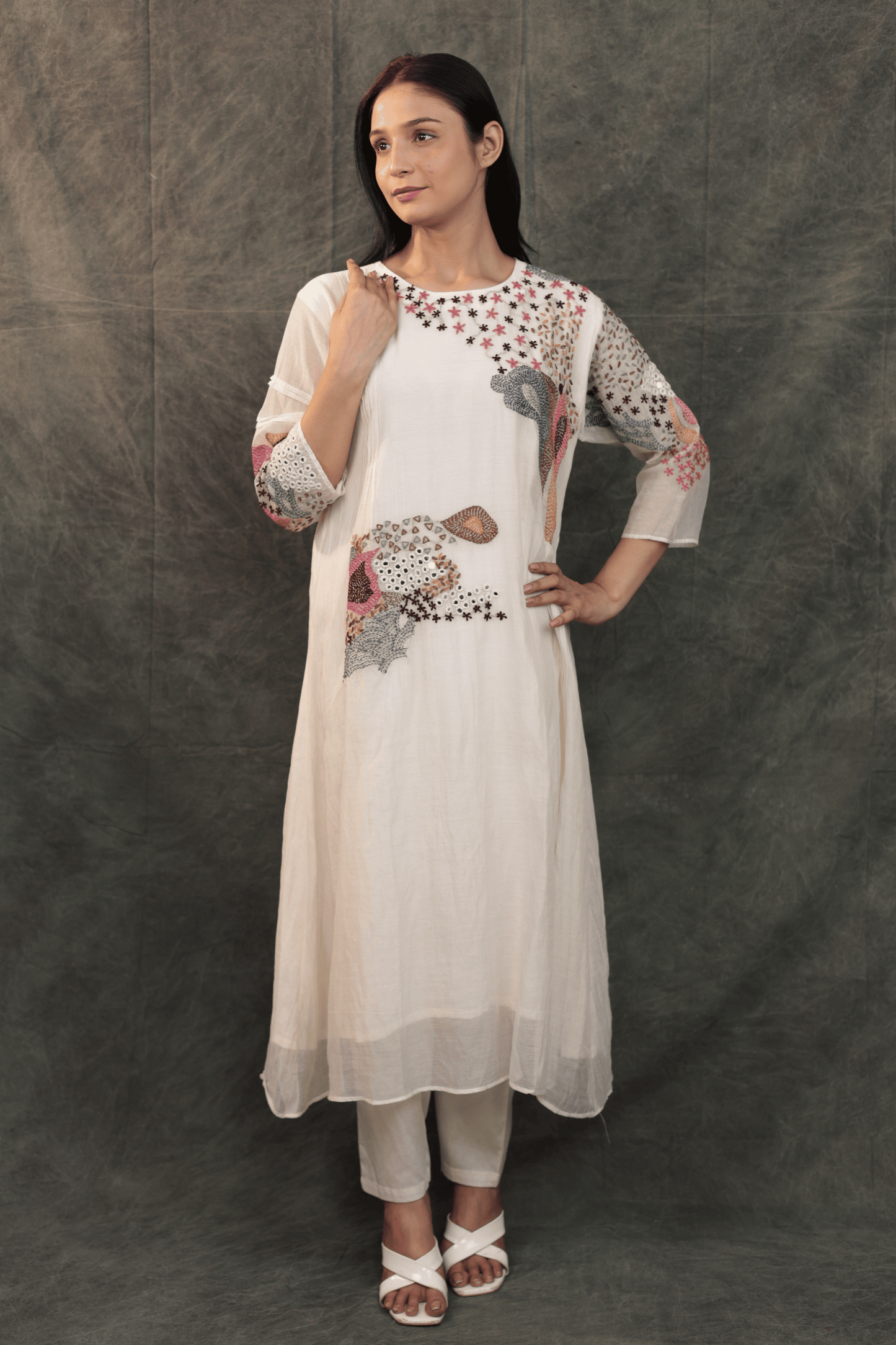 Kantha & mirror embroidered mulchanderi Co-ord set
