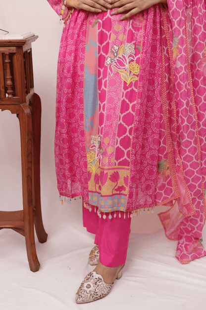 Pink beadwork special muslin suit