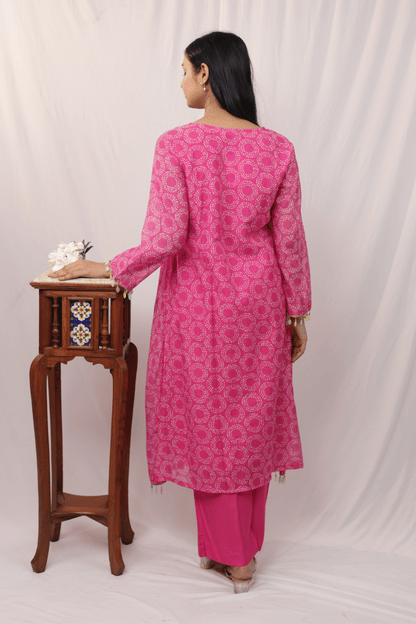 Pink beadwork special muslin suit