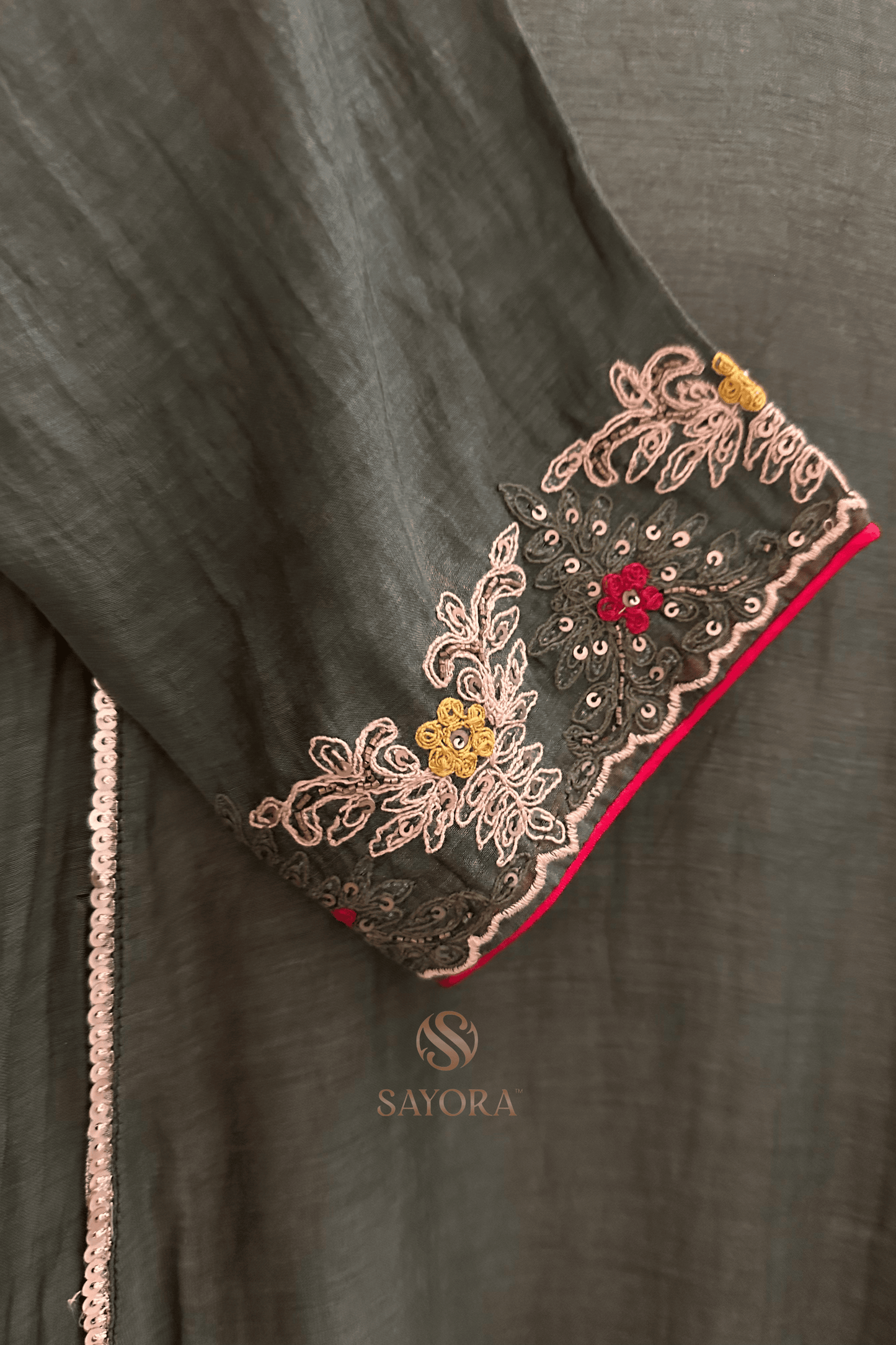 Heena Hues Suit